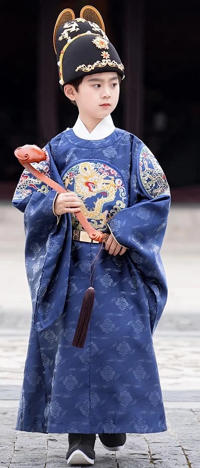 儿童古装圆领龙袍服 / 演出服