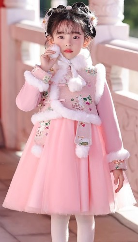 冬季女童中式漢服 / 拜年服