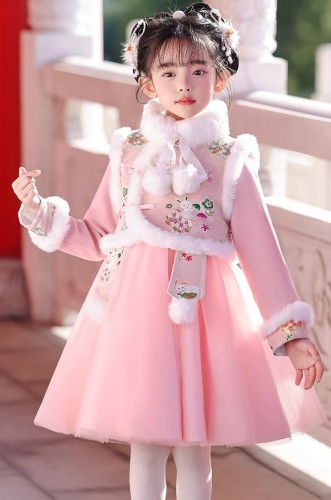 冬季女童中式漢服 / 拜年服