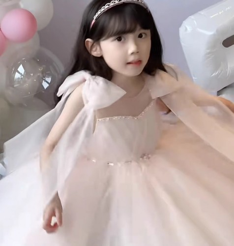 春夏女童公主裙 / 演出服